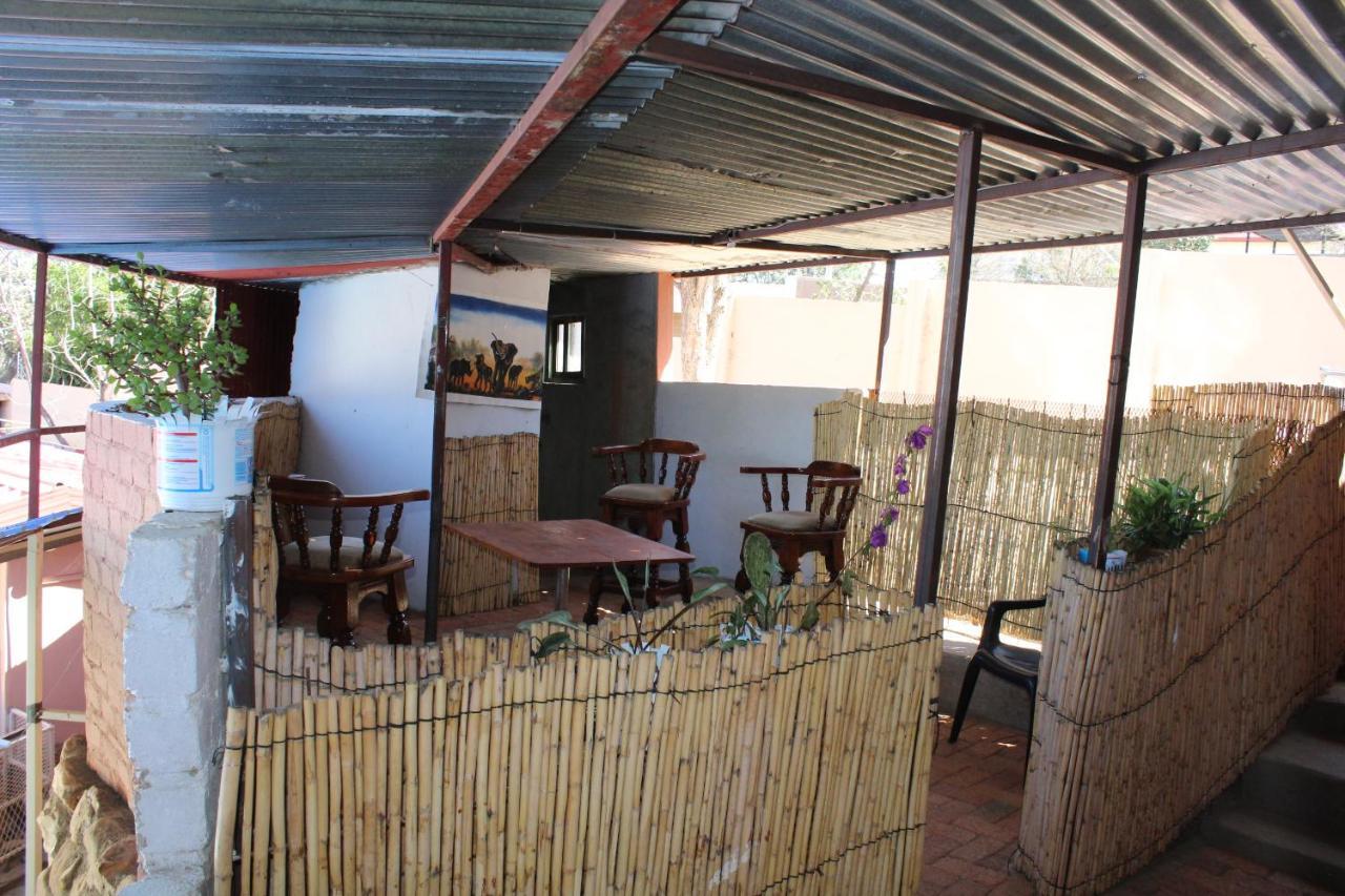 Yoieli Guest House Windhoek Exterior photo