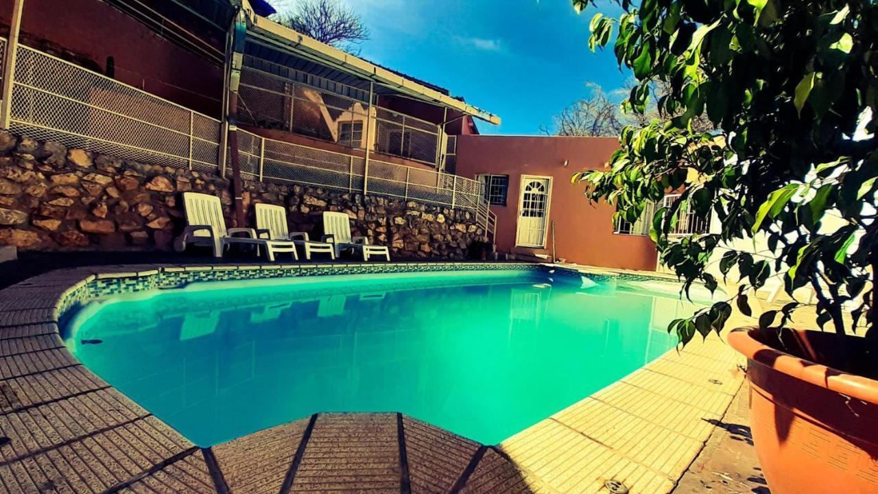 Yoieli Guest House Windhoek Exterior photo