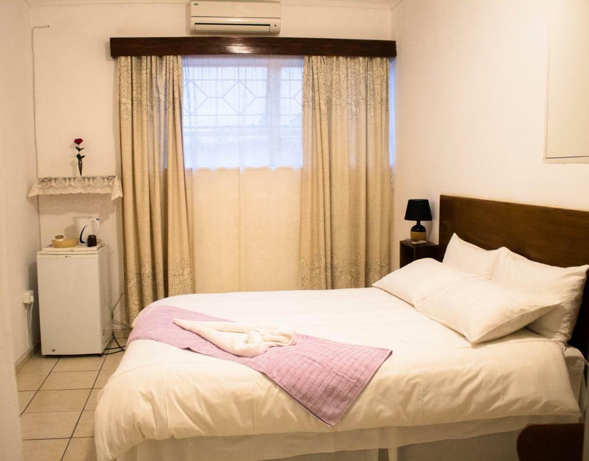 Yoieli Guest House Windhoek Exterior photo